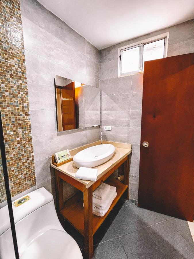 Hotel Radoa El Banco  Exteriör bild