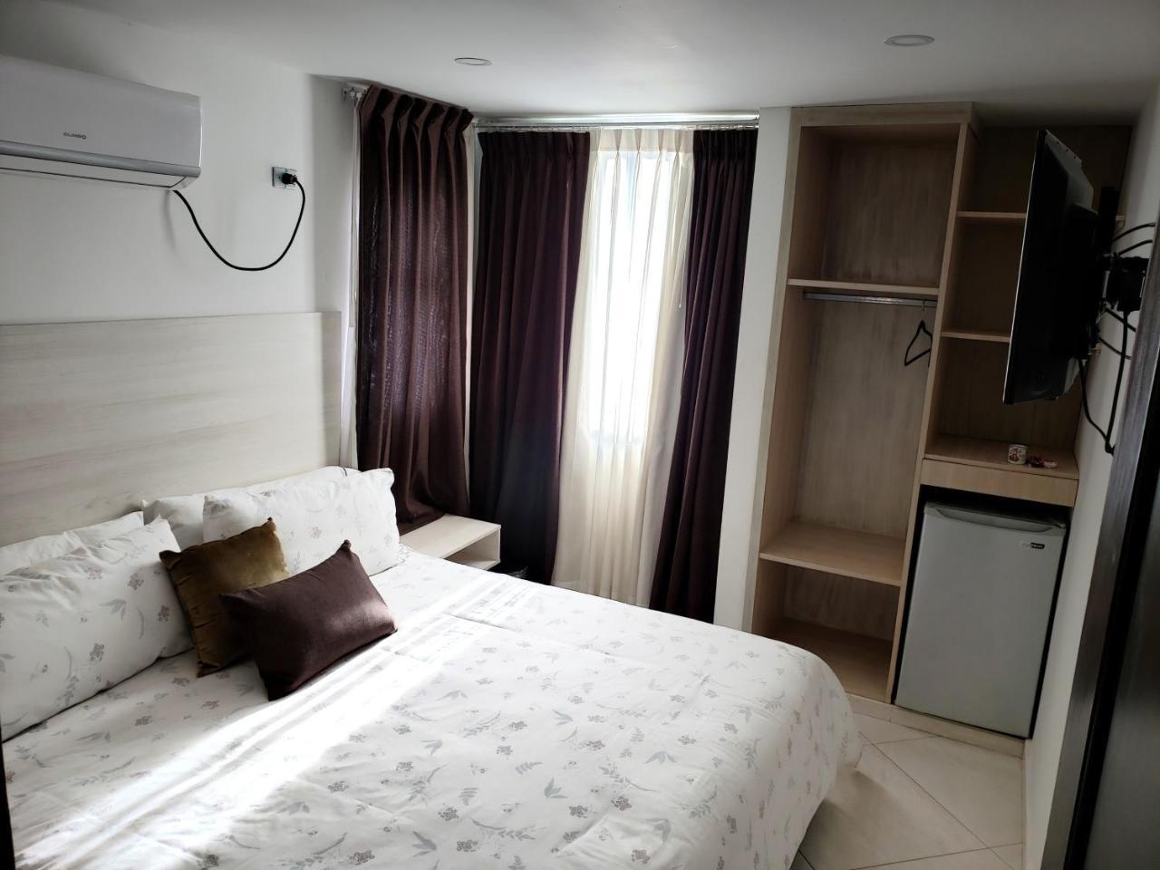 Hotel Radoa El Banco  Exteriör bild
